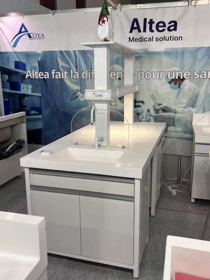 Banner Altea Médical Solution / Integrated medical equipment